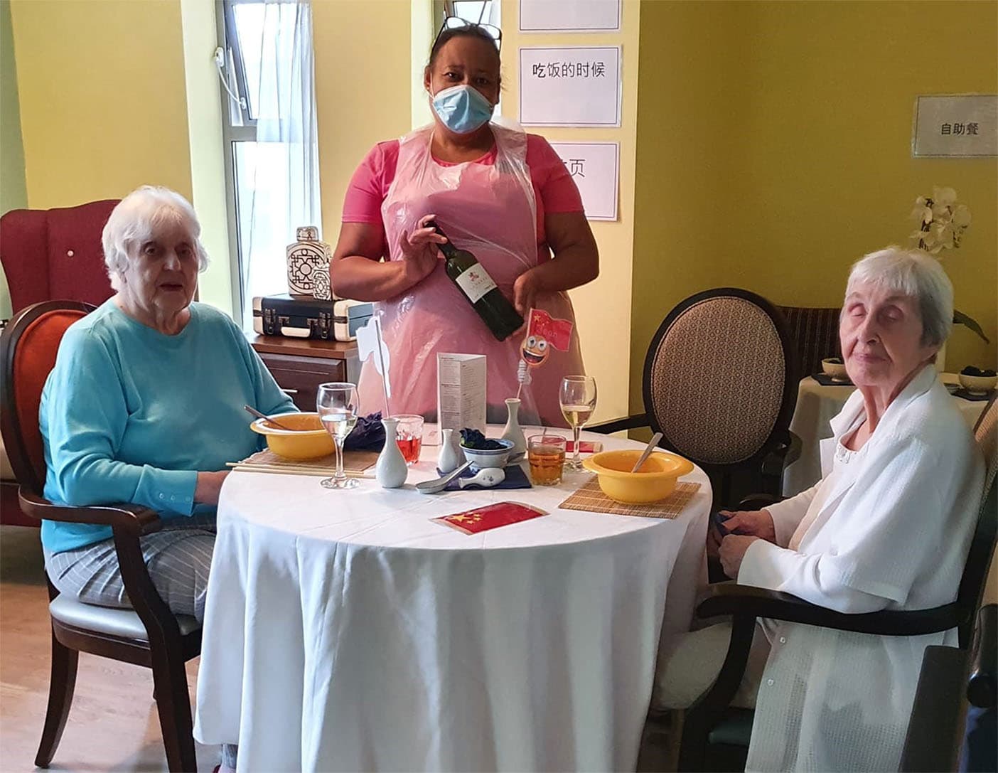 Residents Eating a Chinese