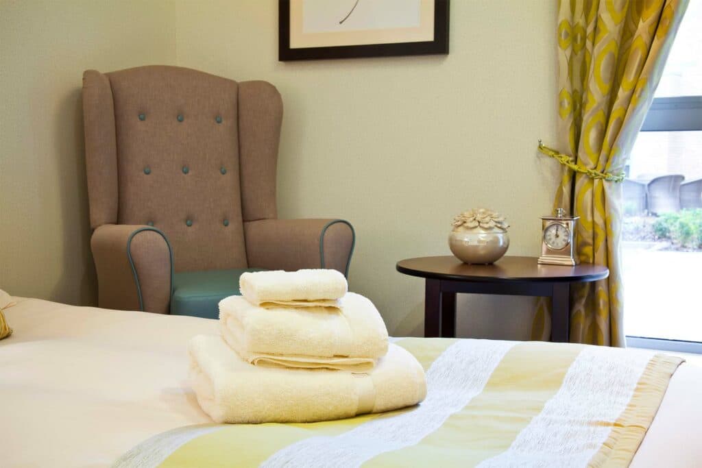 Room with yellow decor